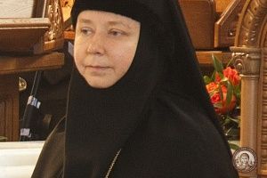 Игумения Домника (Коробейникова): Афонское духовное предание питает православное монашество всего мира