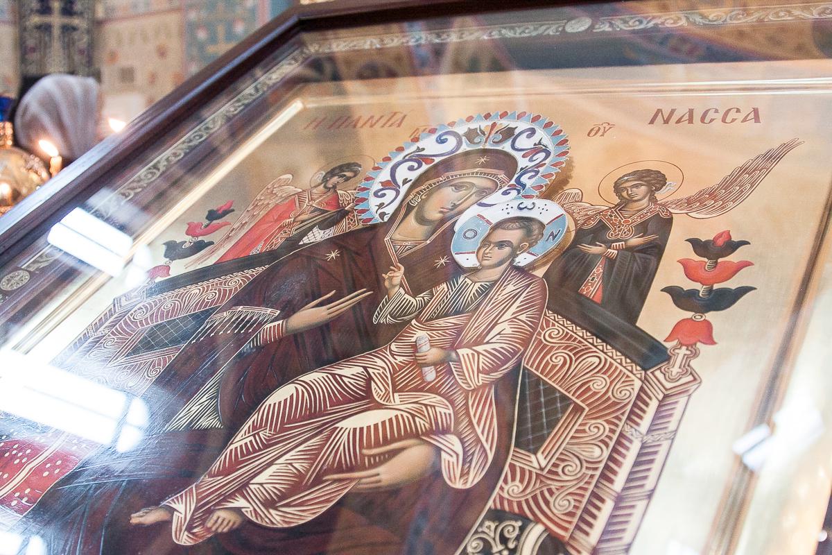 Списки афонских икон «Всецарица» и «Троеручица» принесены в Ейск и Красноярск